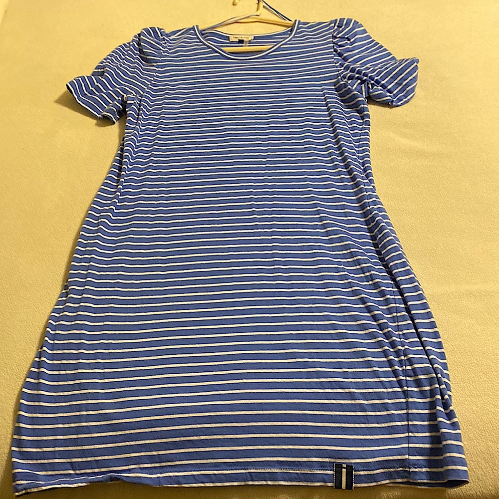 Court and Rowe Blue and White Short Sleeve Stripe Dress Size M